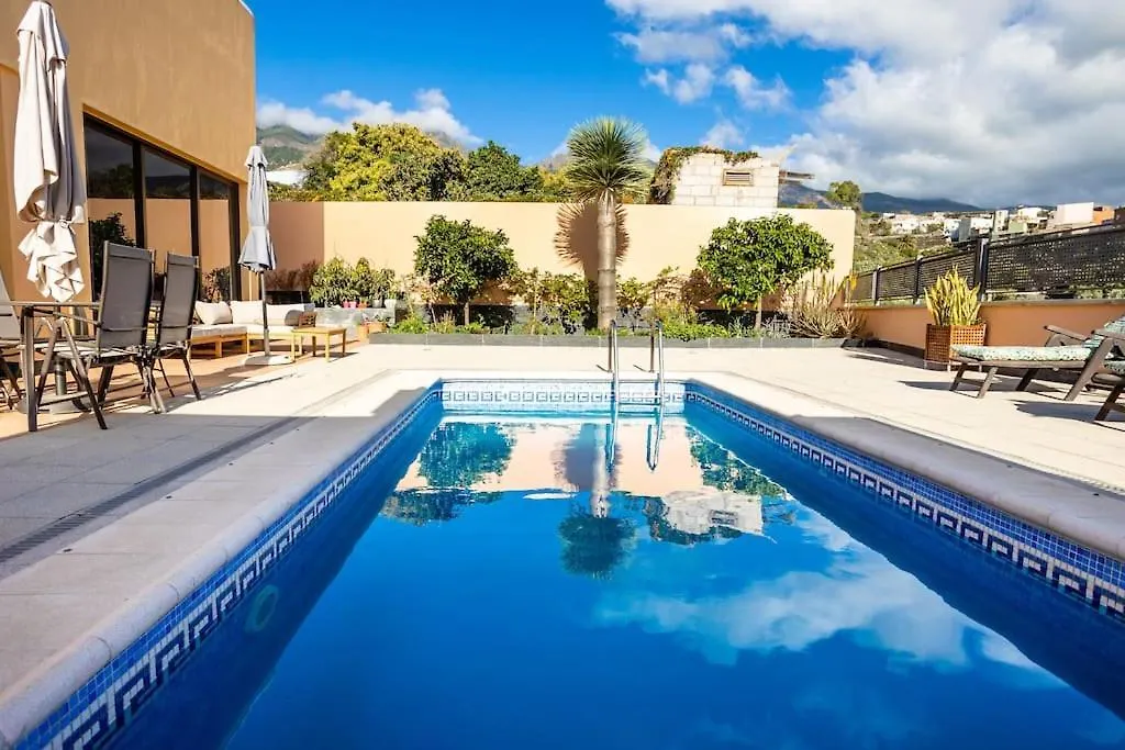 Villa De La Huerta Con Piscina Privada Y Barbacoa Guimar
